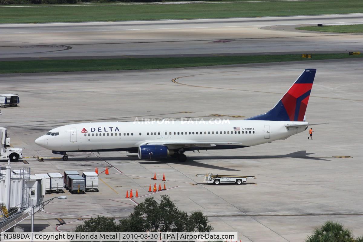 N388DA, 2000 Boeing 737-832 C/N 30375, Delta 737-800