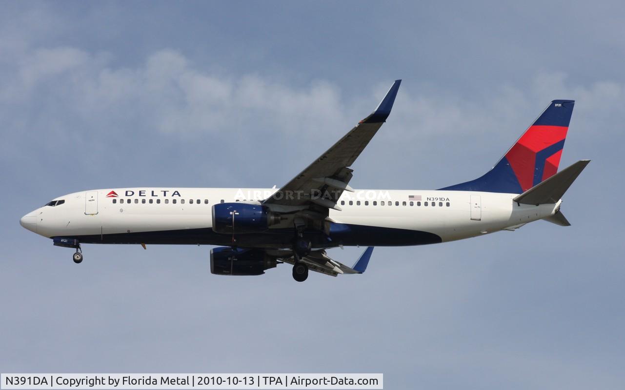 N391DA, 2000 Boeing 737-832 C/N 30560, Delta 737-800