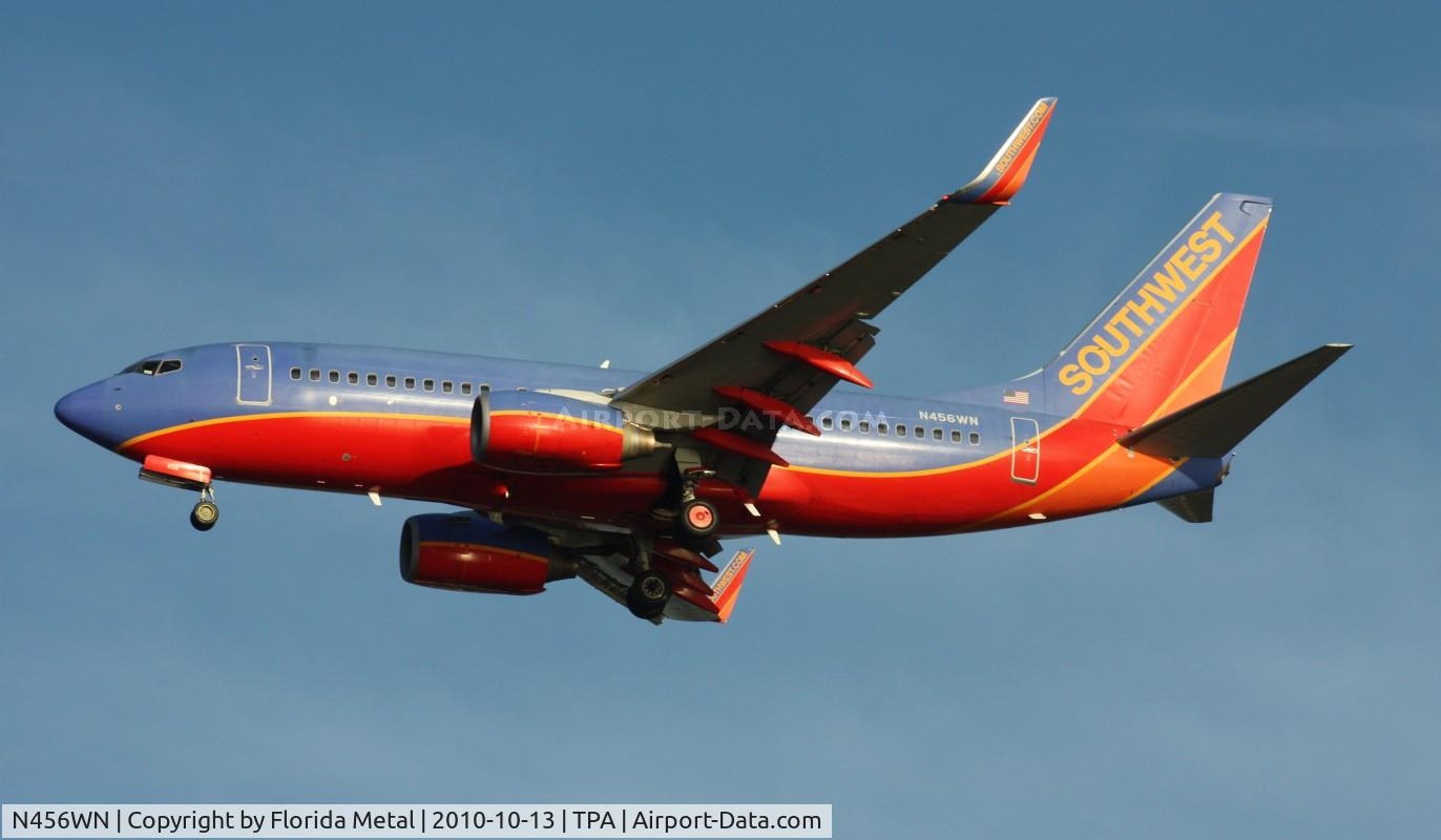 N456WN, 2004 Boeing 737-7H4 C/N 32463, Southwest 737