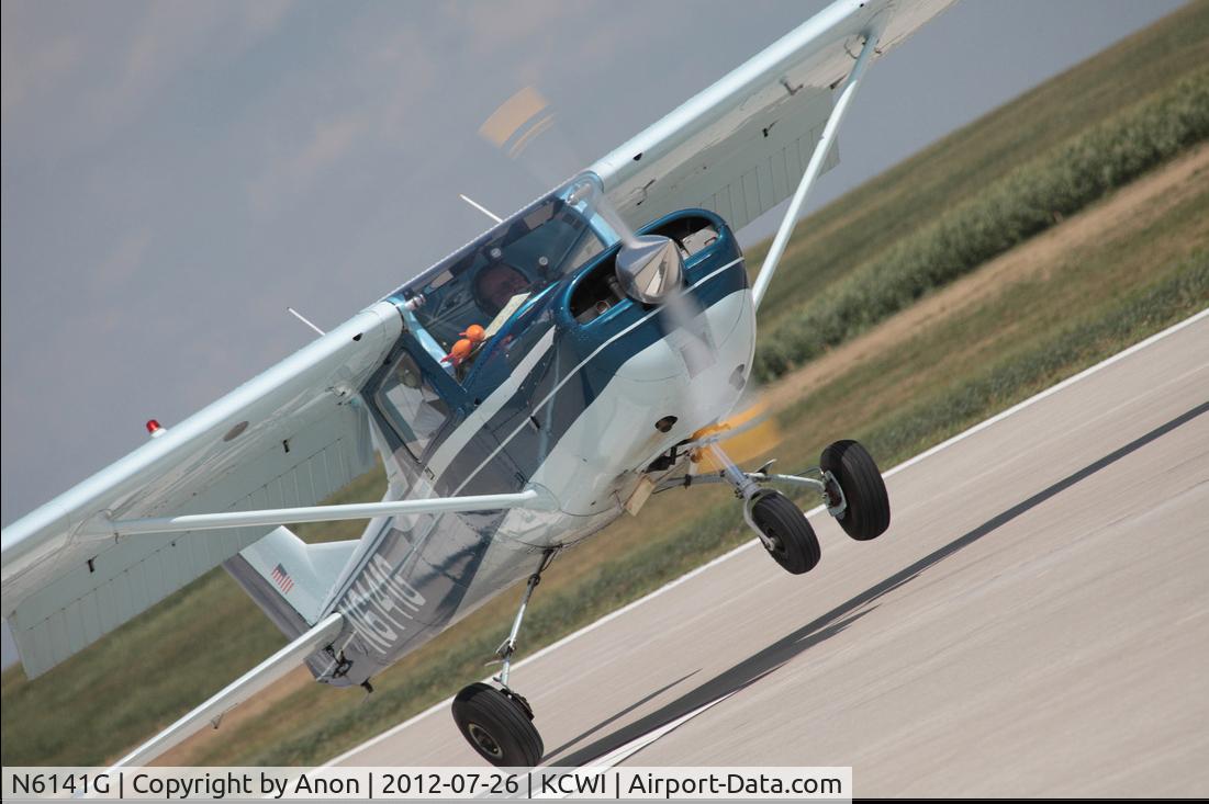 N6141G, 1969 Cessna 150K C/N 15071641, Spot Landing Contest at the 2012 Cessna 150/152 Fly in.  Clinton, Iowa.  July 2012