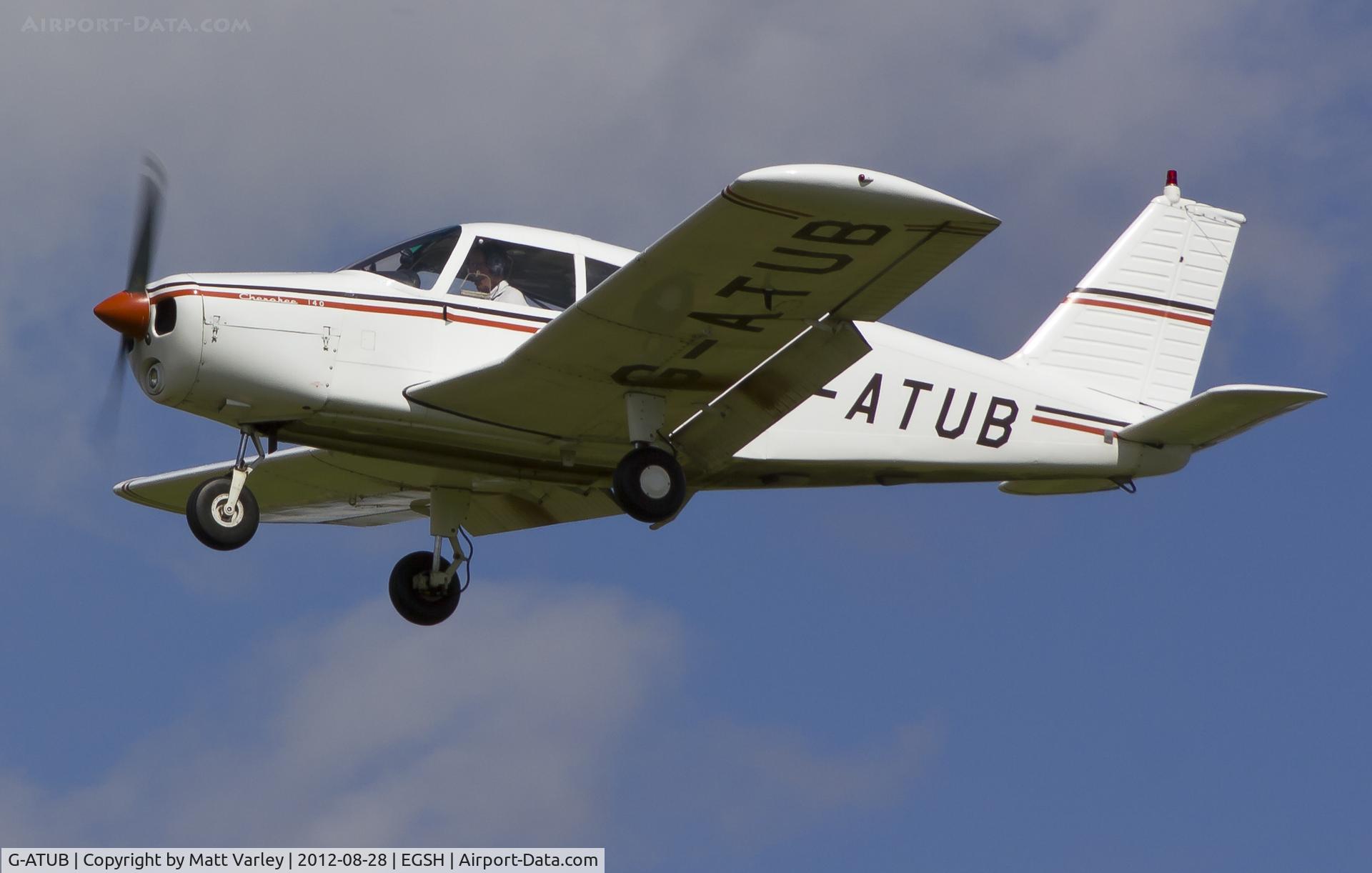 G-ATUB, 1966 Piper PA-28-140 Cherokee C/N 28-21971, Arriving at EGSH.