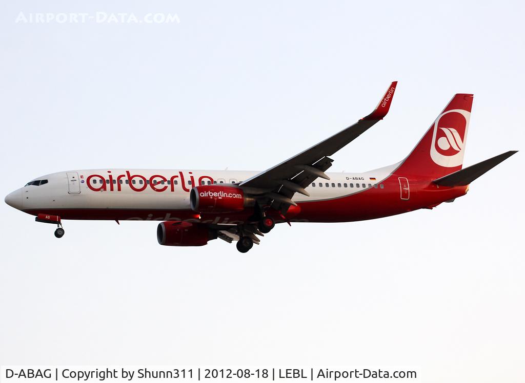 D-ABAG, 2001 Boeing 737-86J C/N 30879, Landing rwy 25R