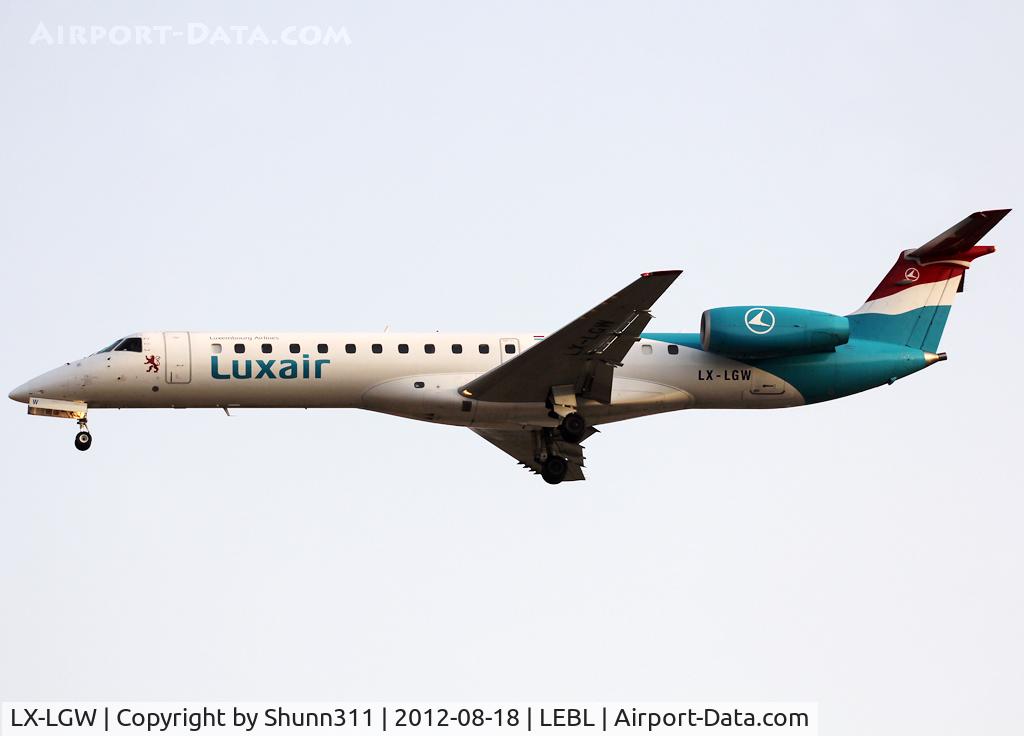 LX-LGW, 1999 Embraer EMB-145LU (ERJ-145LU) C/N 145135, Landing rwy 25R