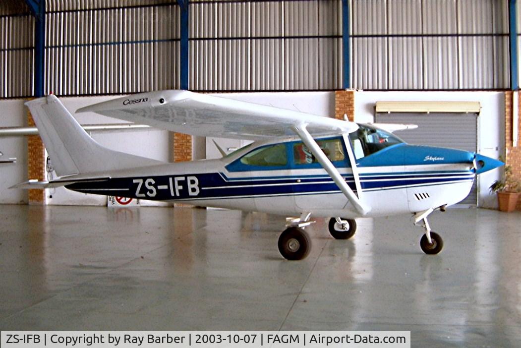 ZS-IFB, Cessna 182 Skylane C/N 18260268, Cessna 182N Skylane [182-60268] Rand~ZS 07/10/2003