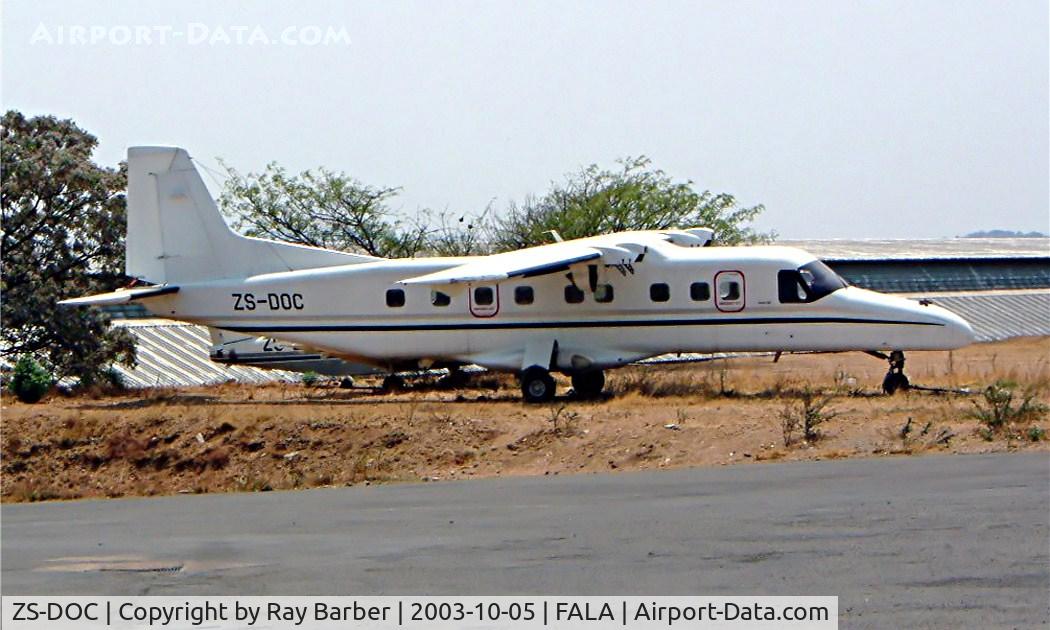 ZS-DOC, 1986 Dornier 228-201 C/N 8104, Dornier Do-228-202 [8104] (Biz Africa) Lanseria~ZS 05/10/2003.