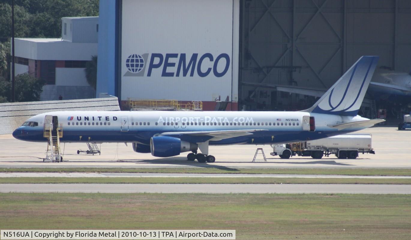 N516UA, 1990 Boeing 757-222 C/N 24860, United 757