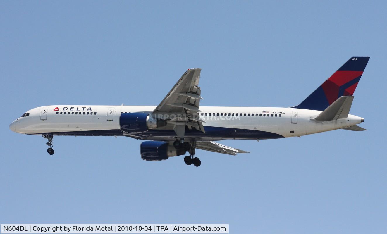 N604DL, 1984 Boeing 757-232 C/N 22811, Delta 757
