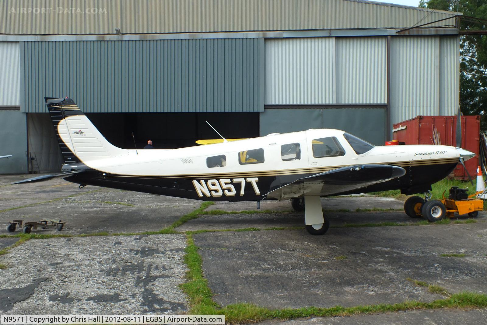 N957T, 2000 Piper PA-32R-301 C/N 3246176, at Shobdon Airfield, Herefordshire