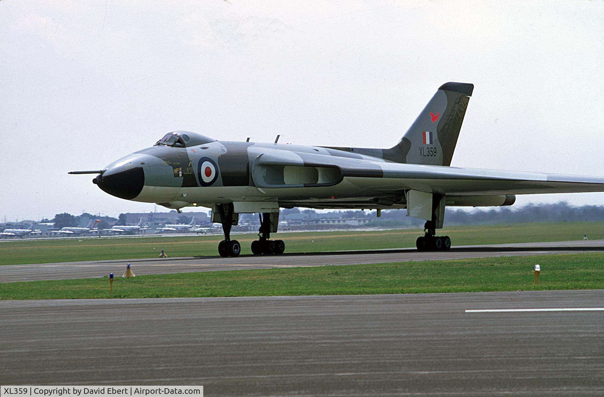 XL359, 1962 Avro Vulcan B.2 C/N Set 31, Picture taken at air show at Mitchell Field in Milwaukee WI in summer of 1970.  Scanned from Kodachrome slide.