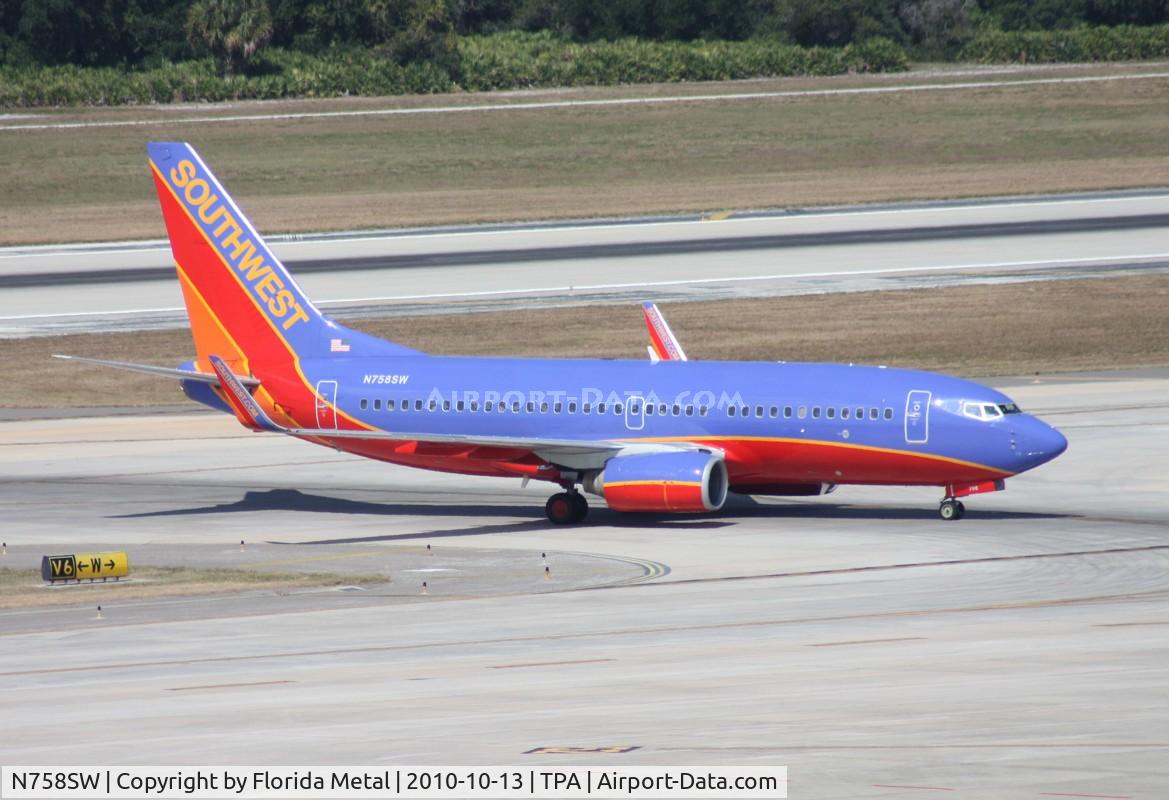 N758SW, 1999 Boeing 737-7H4 C/N 27873, Southwest 737