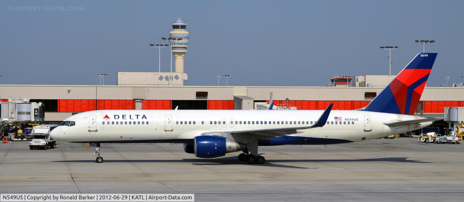 N549US, 1996 Boeing 757-251 C/N 26496, Taxi ATL