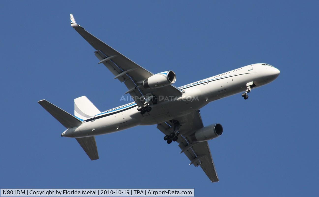N801DM, 1992 Boeing 757-256 C/N 26240, Dallas Mavericks NBA team plane - bringing in Dallas to play the Orlando Magic.