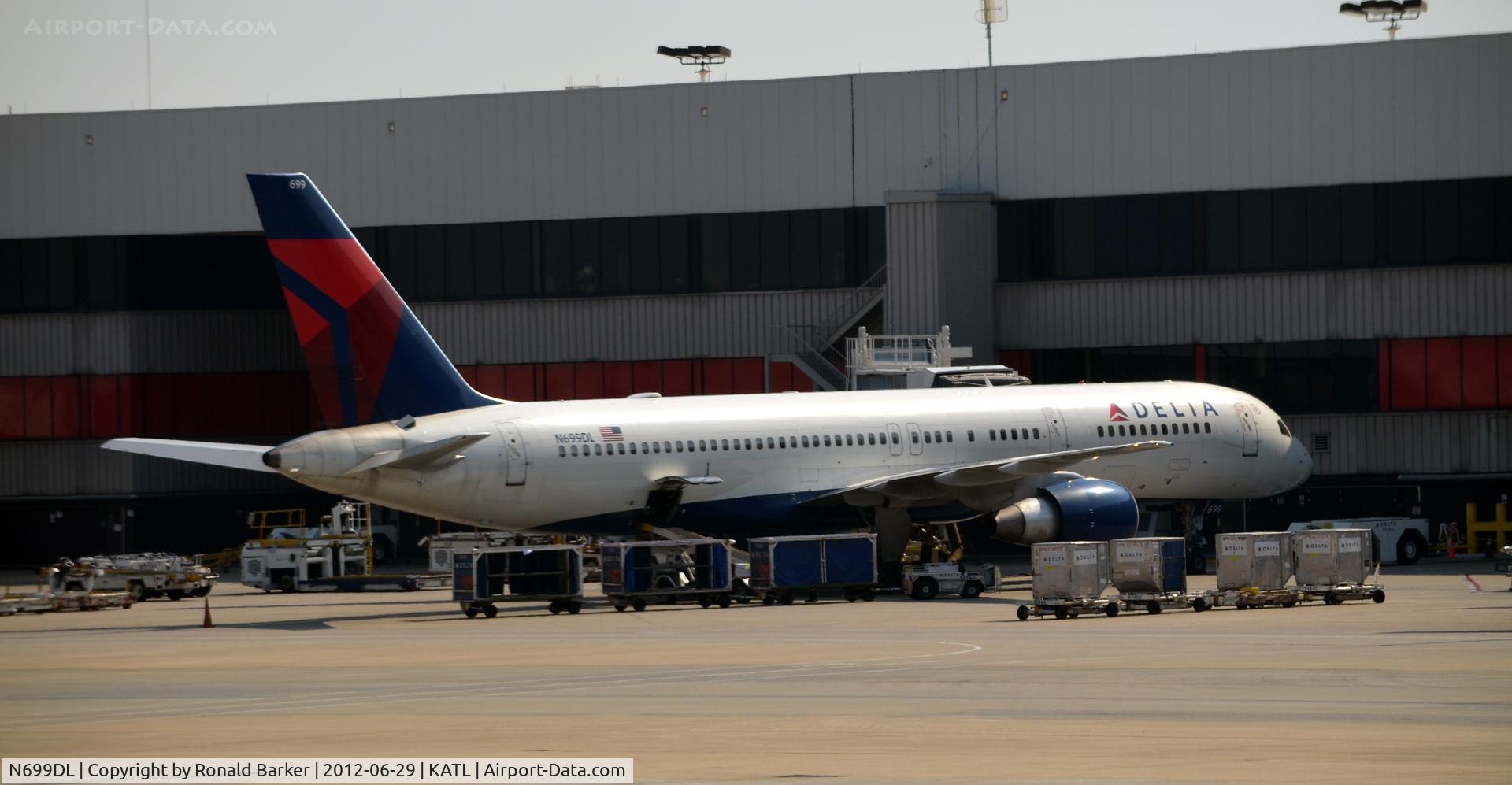 N699DL, 1999 Boeing 757-232 C/N 29970, Atlanta