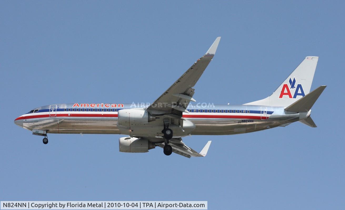 N824NN, 2010 Boeing 737-823 C/N 30916, American 737-800
