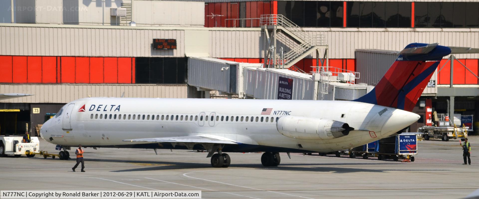 N777NC, 1979 McDonnell Douglas DC-9-51 C/N 47787, Taxi ATL