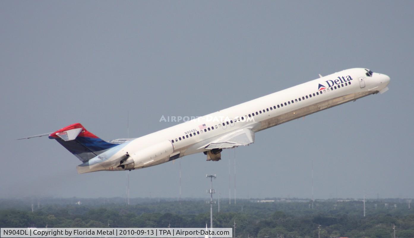 N904DL, 1987 McDonnell Douglas MD-88 C/N 49535, Delta MD-88