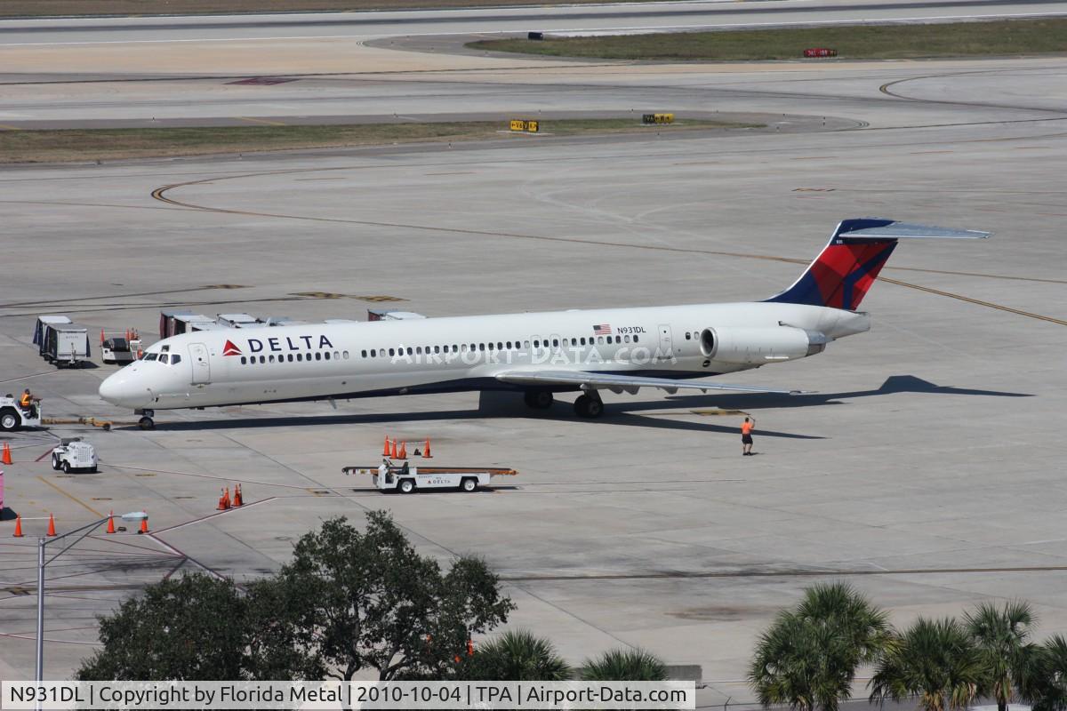 N931DL, 1988 McDonnell Douglas MD-88 C/N 49718, Delta MD-88