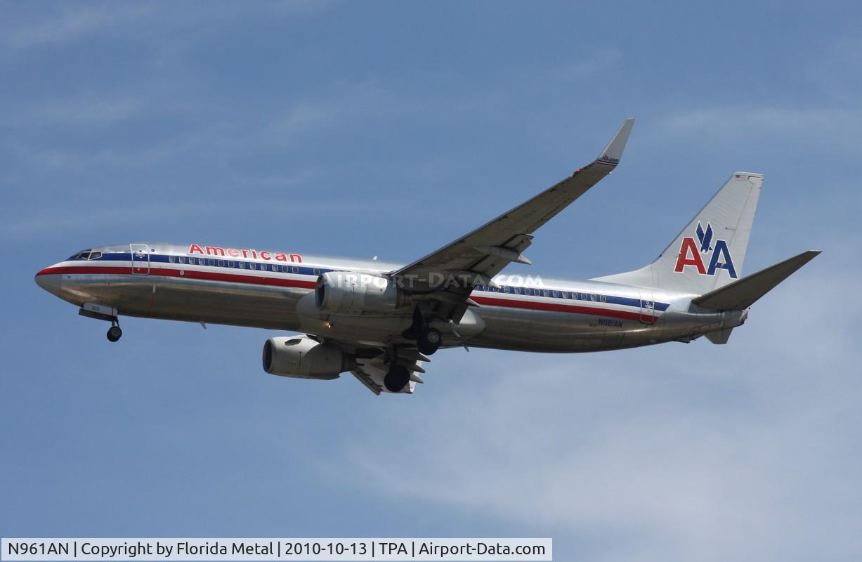 N961AN, 2001 Boeing 737-823 C/N 30092, American 737
