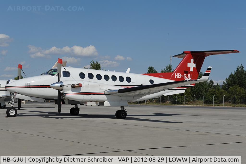 HB-GJU, Raytheon King Air 350 (B300) C/N FL-327, Beech 300 King Air