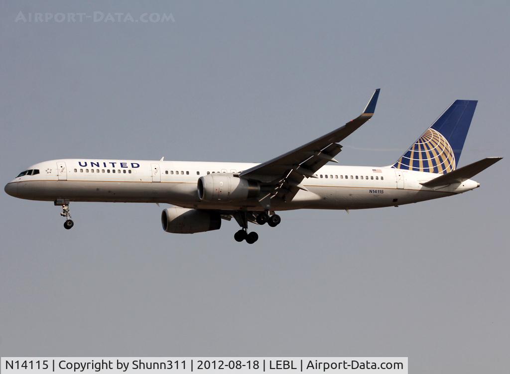 N14115, 1995 Boeing 757-224 C/N 27557, Landing rwy 25R
