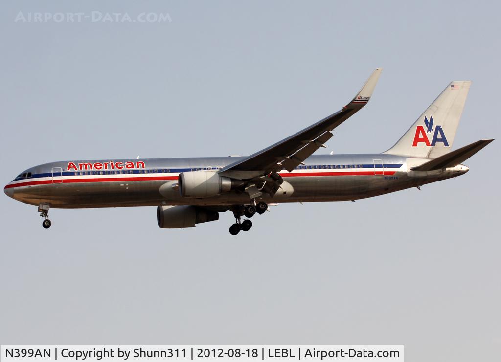 N399AN, 1999 Boeing 767-323/ER(BDSF) C/N 29606, Landing rwy 25R