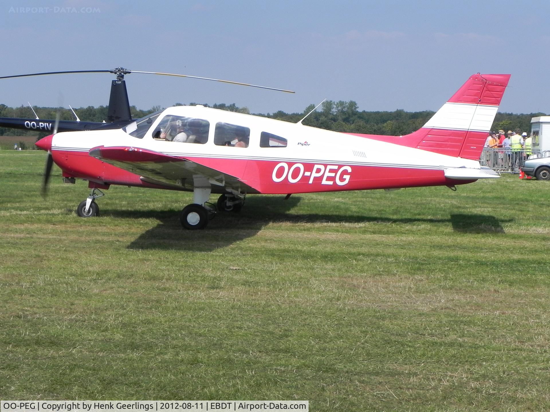 OO-PEG, 2007 Piper PA-28-161 Warrior III C/N 2842281, Oldtimer Fly In , Schaffen Diest , Belgium , Aug 2012