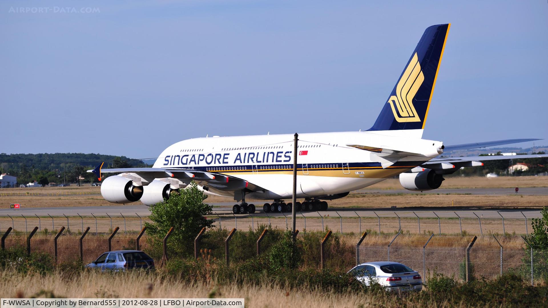 F-WWSA, 2007 Airbus A380-841 C/N 003, Photo prise le 28 août 2012 après atterrissage à Blagnac LFBO
