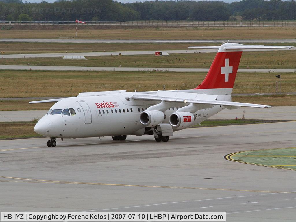 HB-IYZ, 1998 British Aerospace Avro 146-RJ100 C/N 0338, Ferihegy
