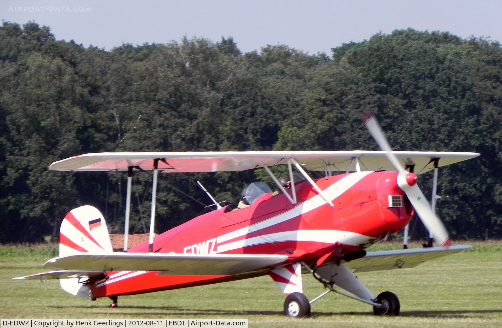 D-EDWZ, CASA 1-131E Jungmann C/N 2015, Fly In , Schaffen Diest