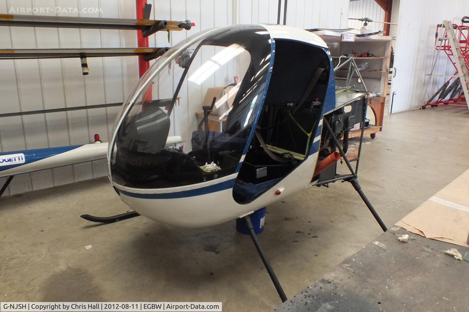 G-NJSH, 1988 Robinson R22 Beta C/N 0780, at Wellesbourne Mountford