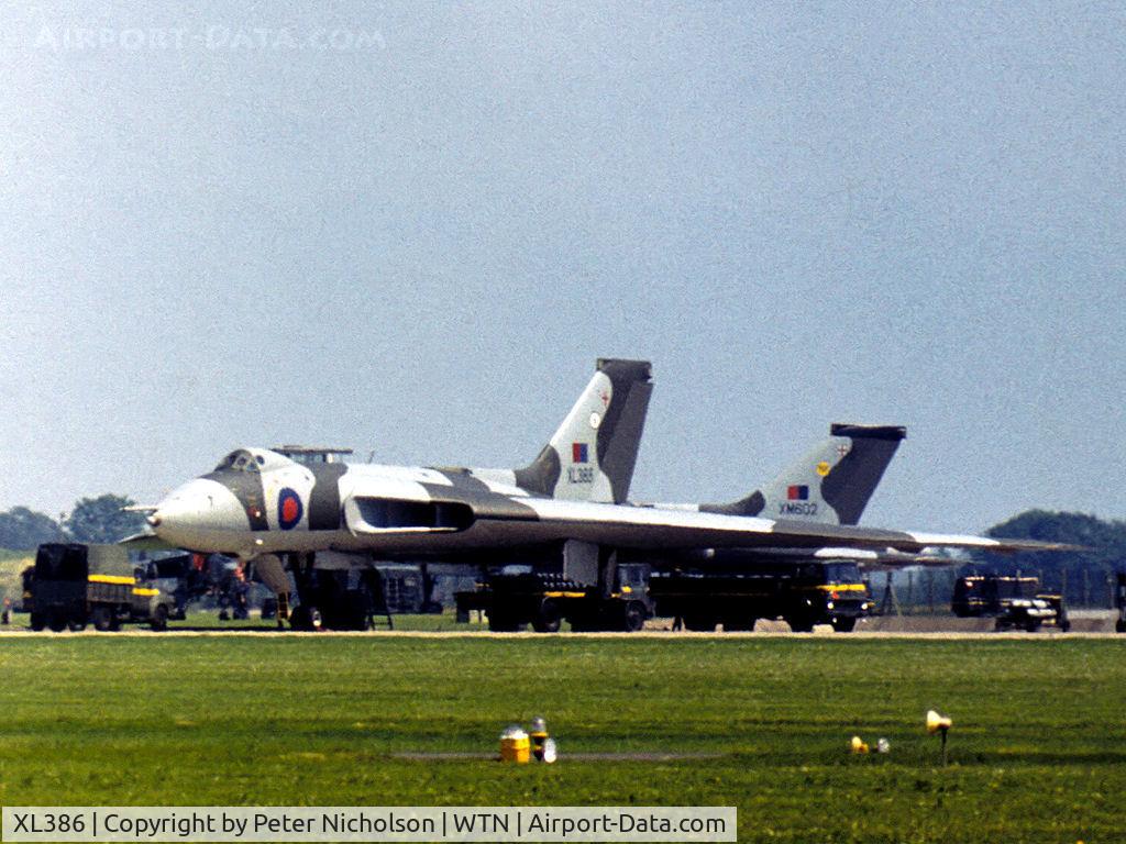 XL386, 1962 Avro Vulcan B.2 C/N Set 36, Vulcan B.2 of 44 Squadron on dispersal at the 1978 RAF Waddington Airshow.