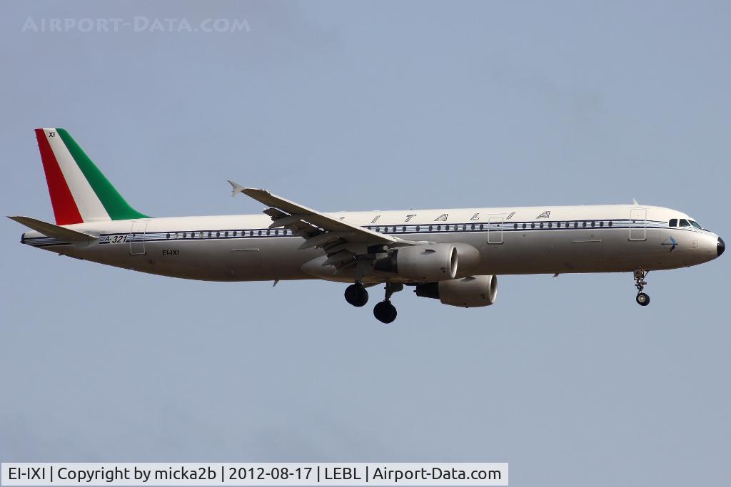 EI-IXI, 1994 Airbus A321-112 C/N 494, Landing