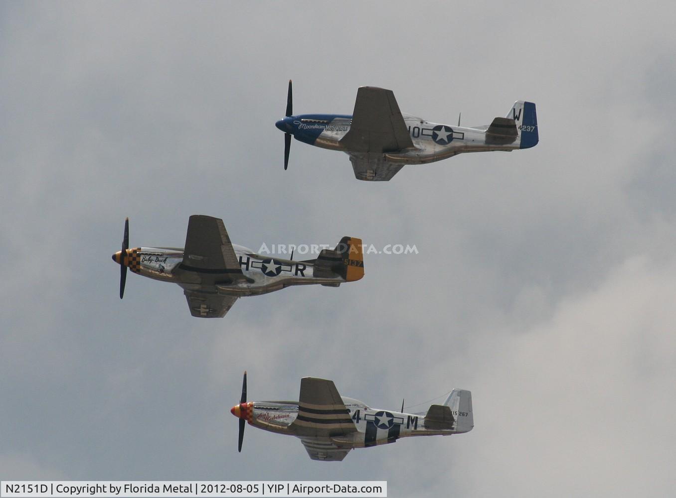 N2151D, 1944 North American F-51D Mustang C/N 122-40196, 3 ship formation