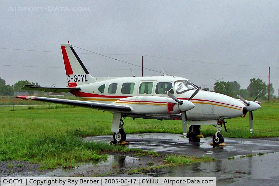 C-GCYL, 1970 Piper PA-31 Navajo C/N 31-688, Piper PA-31 Turbo Navajo [31-688] St.Hubert~C 17/06/2005