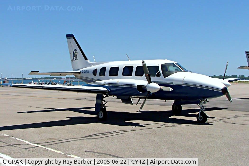 C-GPAK, 1980 Piper PA-31-350 Navajo Chieftain Chieftain C/N 31-8052070, Piper PA-31-350 Navajo Chieftain [31-8052070] (Orca Airways) Toronto-City Centre Airport~C 22/06/2005. 