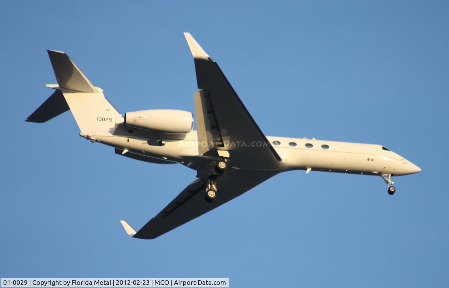 01-0029, 2002 Gulfstream C-37A C/N 624, C-37A coming in for NBA Allstar game