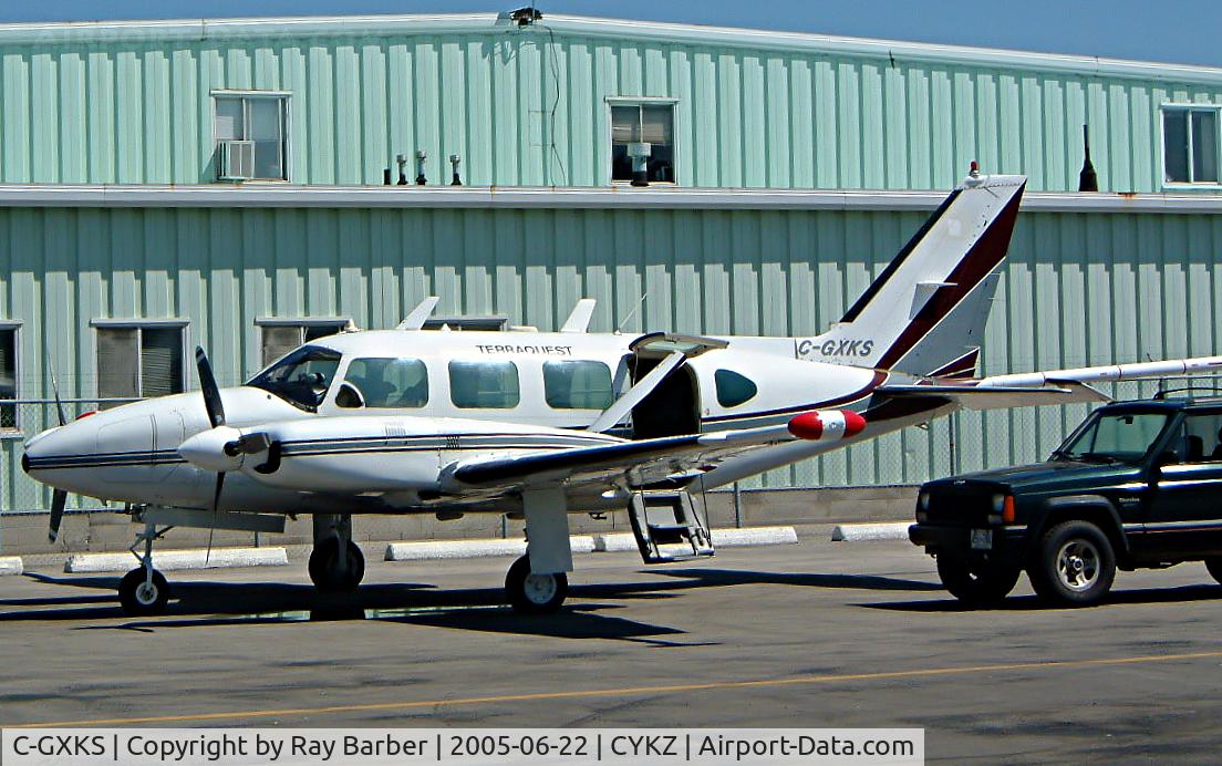 C-GXKS, 1975 Piper PA-31-325 Navajo C/R C/N 31-7512038, Piper PA-31-325 Navajo C/R [31-7512038] (Terraquest) Toronto-Buttonville~C 22/06/2005.
