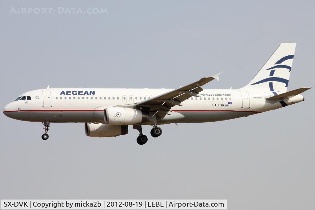 SX-DVK, 2008 Airbus A320-232 C/N 3392, Landing