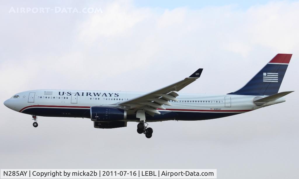 N285AY, 2010 Airbus A330-243 C/N 1100, Landing