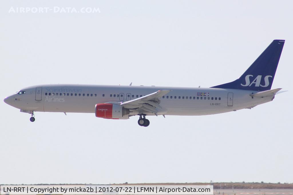 LN-RRT, 2001 Boeing 737-883 C/N 28326, Landing