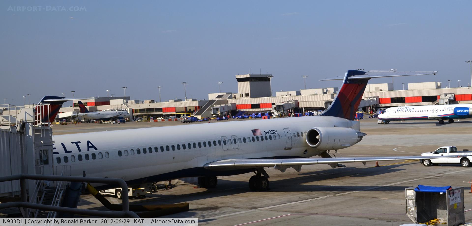 N933DL, 1989 McDonnell Douglas MD-88 C/N 49720, Atlanta