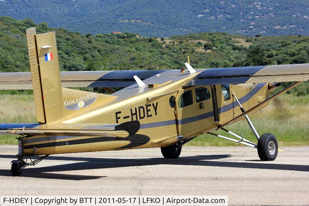F-HDEY, 1970 Pilatus PC-6/B2-H4 Turbo Porter C/N 735, Divers onboard
