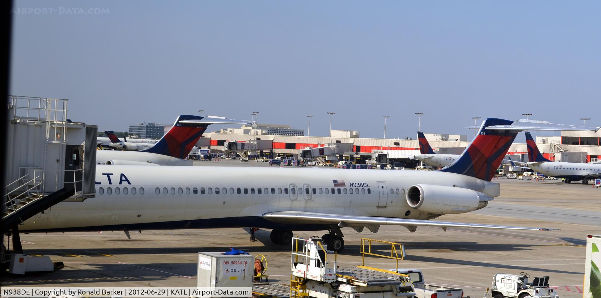 N938DL, 1989 McDonnell Douglas MD-88 C/N 49811, Atlanta