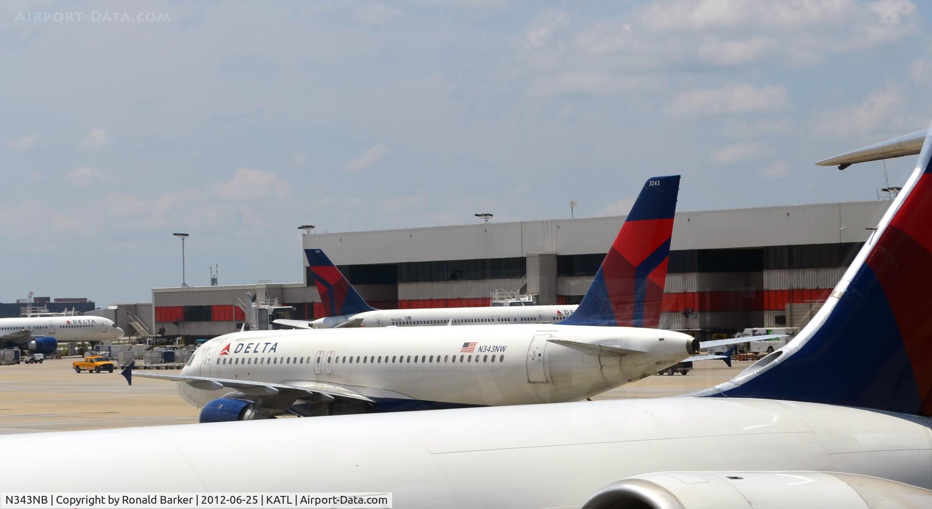 N343NB, 2002 Airbus A319-114 C/N 1752, Taxi ATL