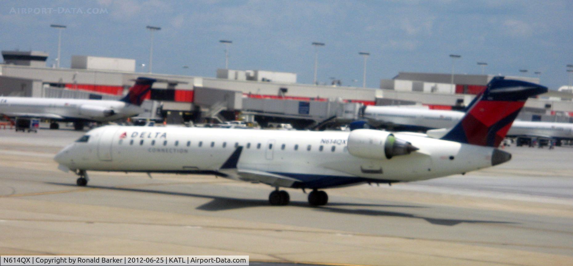 N614QX, 2002 Bombardier CRJ-701 (CL-600-2C10) Regional Jet C/N 10049, Taxi ATL