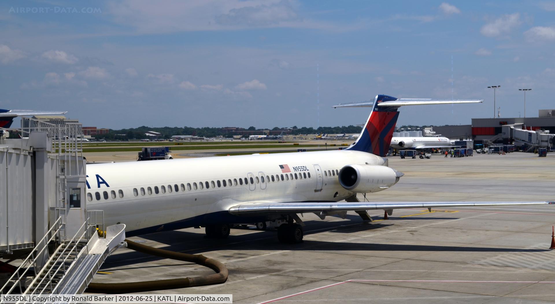 N955DL, 1990 McDonnell Douglas MD-88 C/N 49886, Atlanta