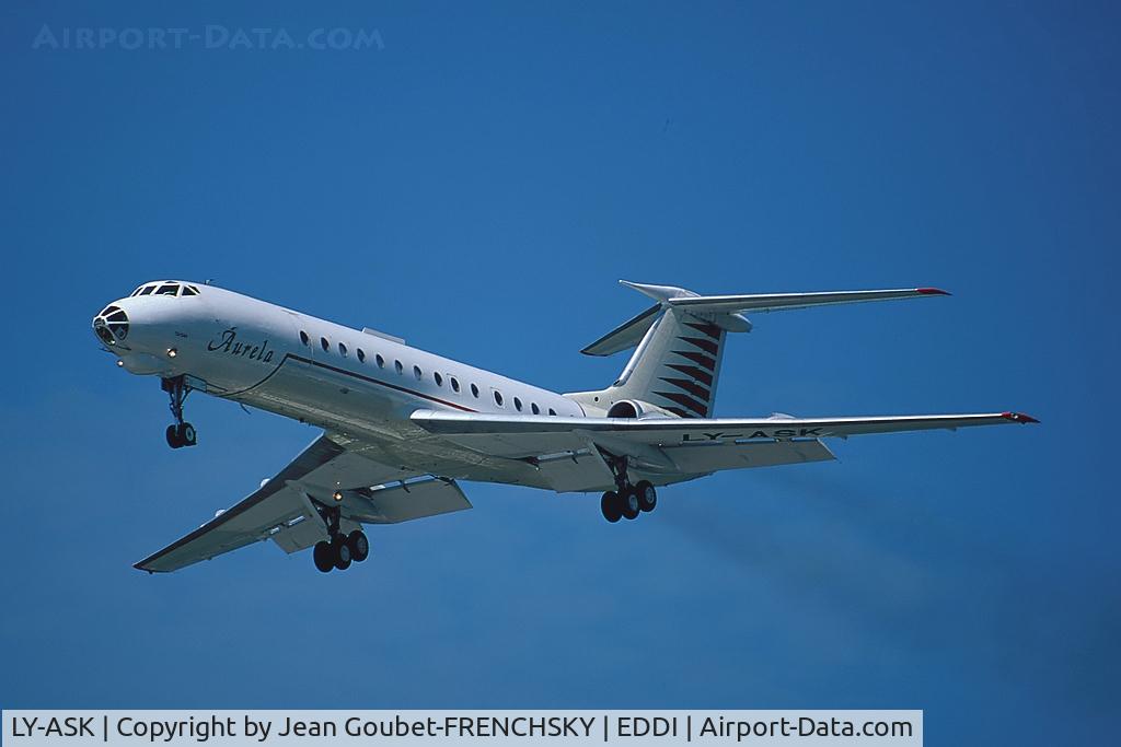 LY-ASK, 1977 Tupolev Tu-134A-3 C/N 60054, AURELA landing