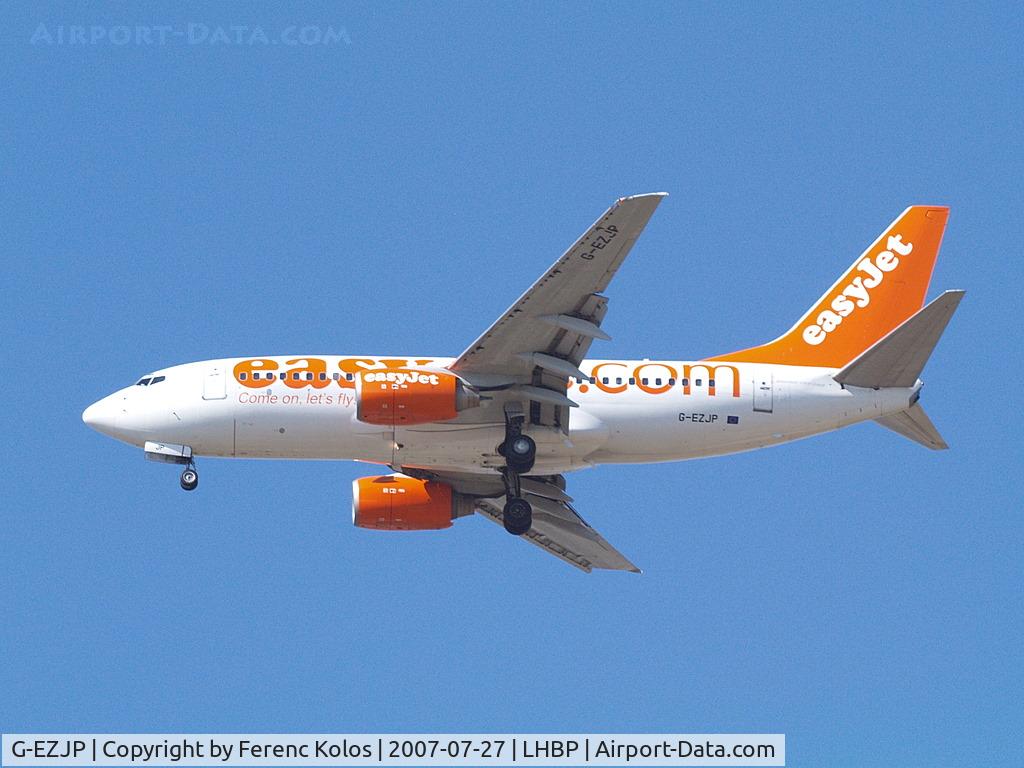 G-EZJP, 2002 Boeing 737-73V C/N 32412, Ferihegy