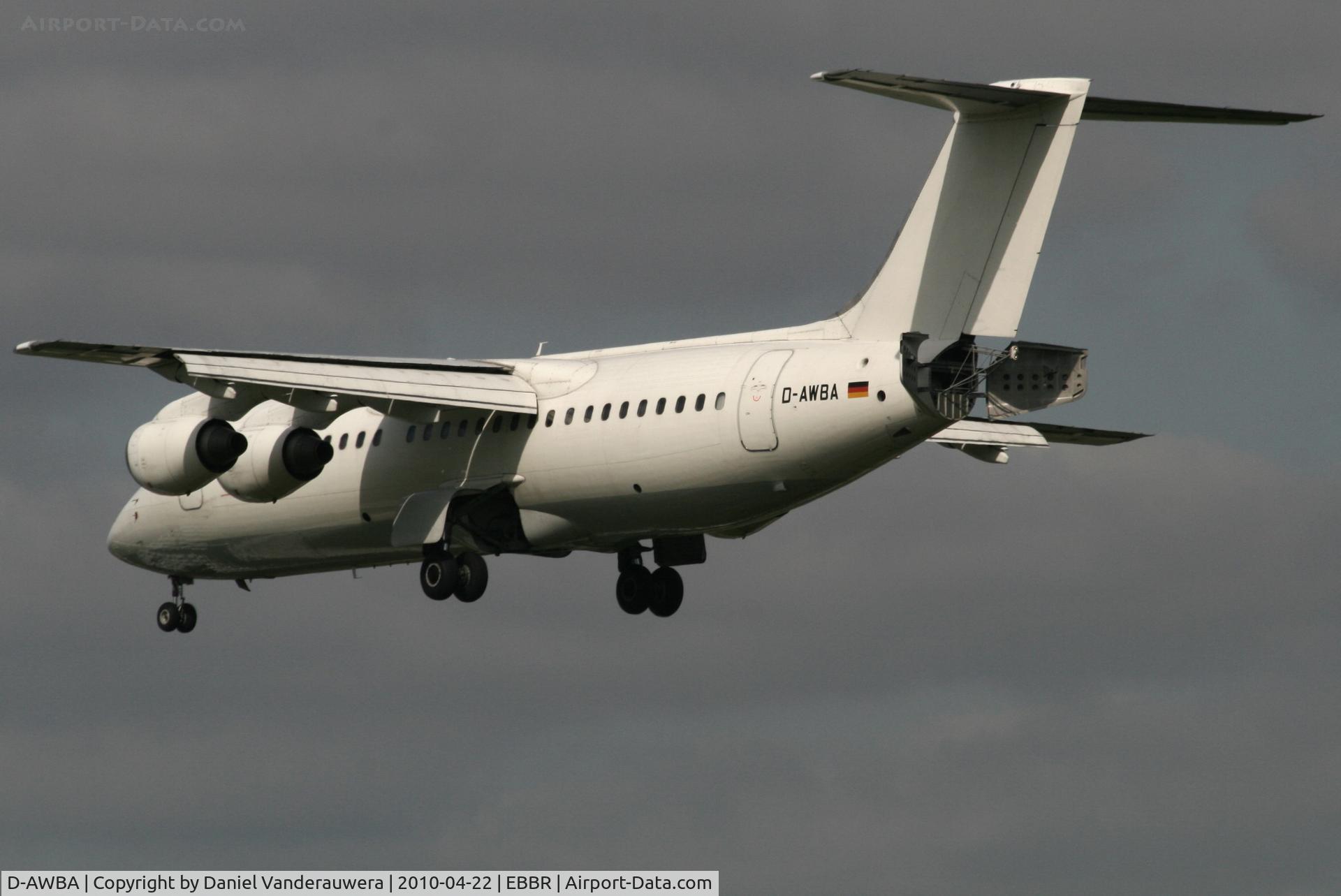 D-AWBA, 1989 British Aerospace BAe.146-300 C/N E3134, Flight LH4602 is descending to RWY 25L