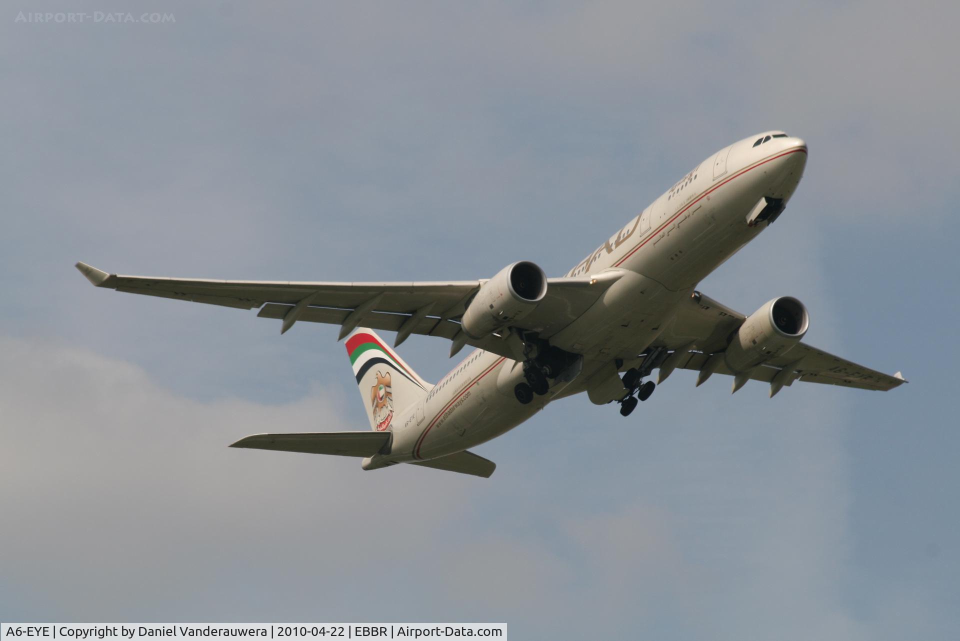 A6-EYE, 2005 Airbus A330-243 C/N 688, Flight EY058 is climbing from RWY 07R